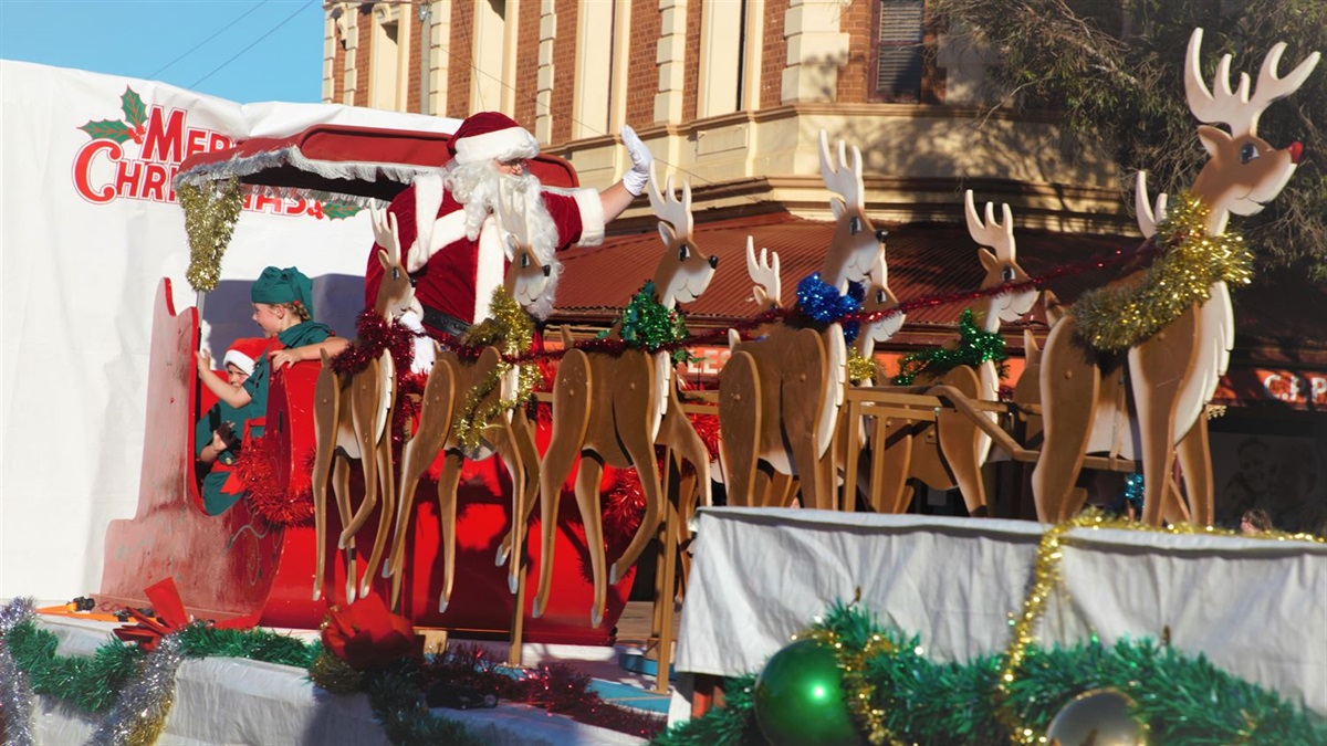 Nominations open for 2022 Christmas Pageant Broken Hill City Council