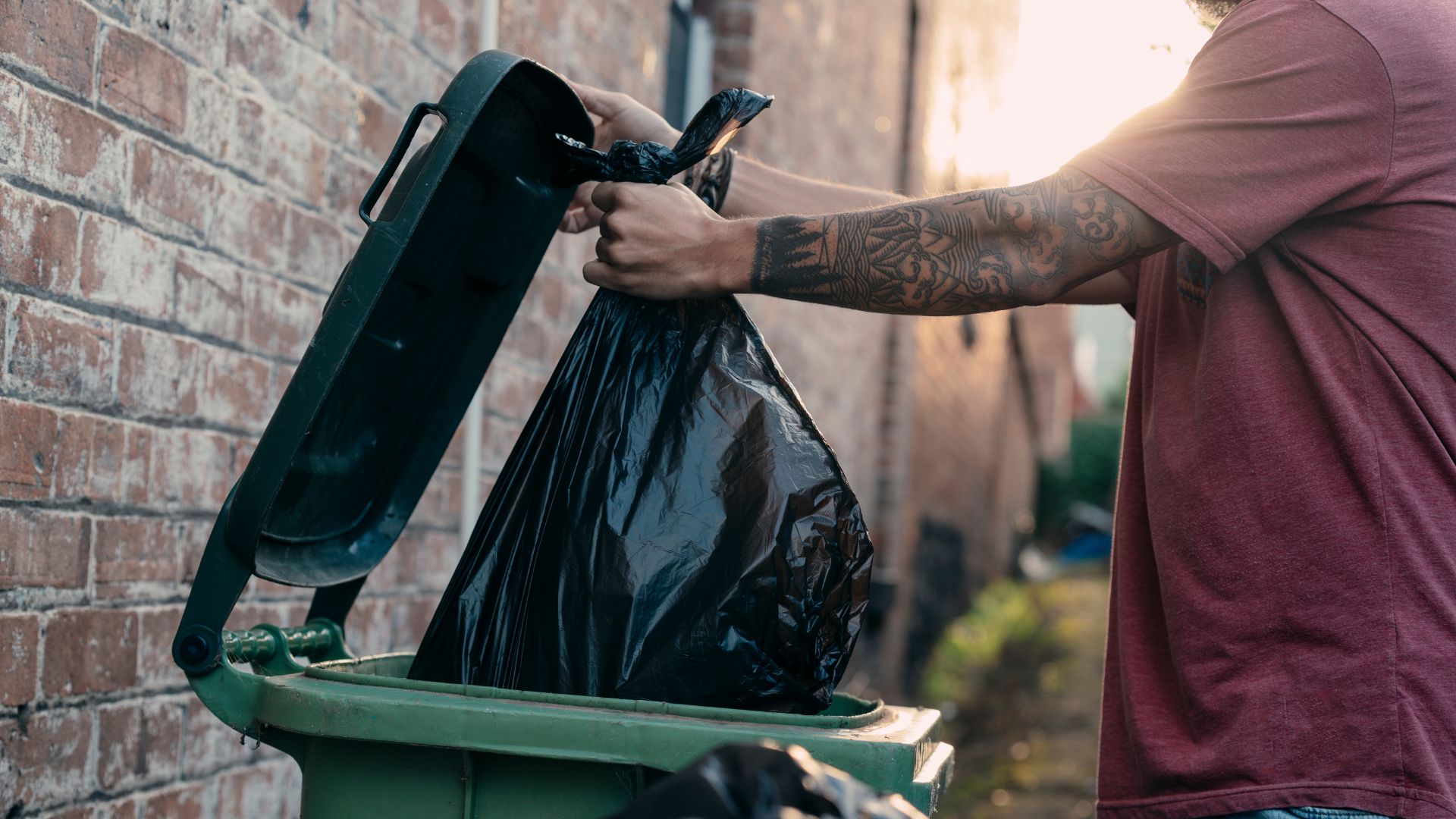 Green bin garbage discount bags